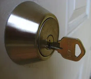 Locksmith Master Shop Thorofare, NJ 856-506-3215 - 13-Key-Broke-In-Lock
